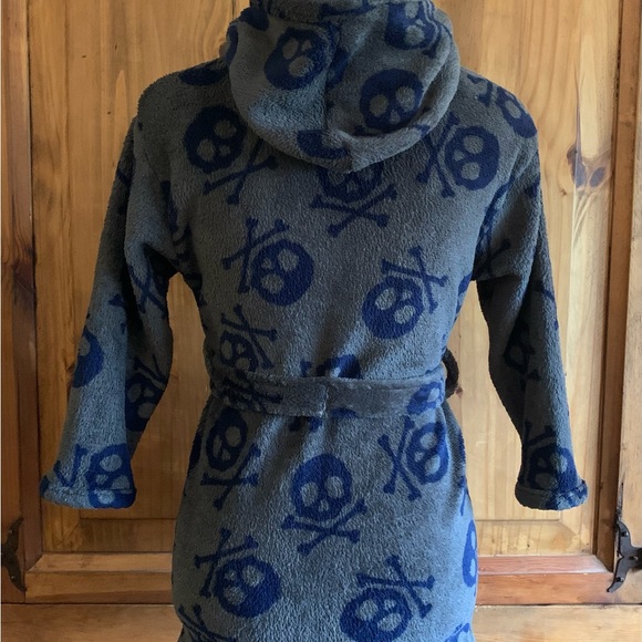 Gap Kids Boys Skull & Crossbones Bathrobe Size 6 - Picture 2 of 6